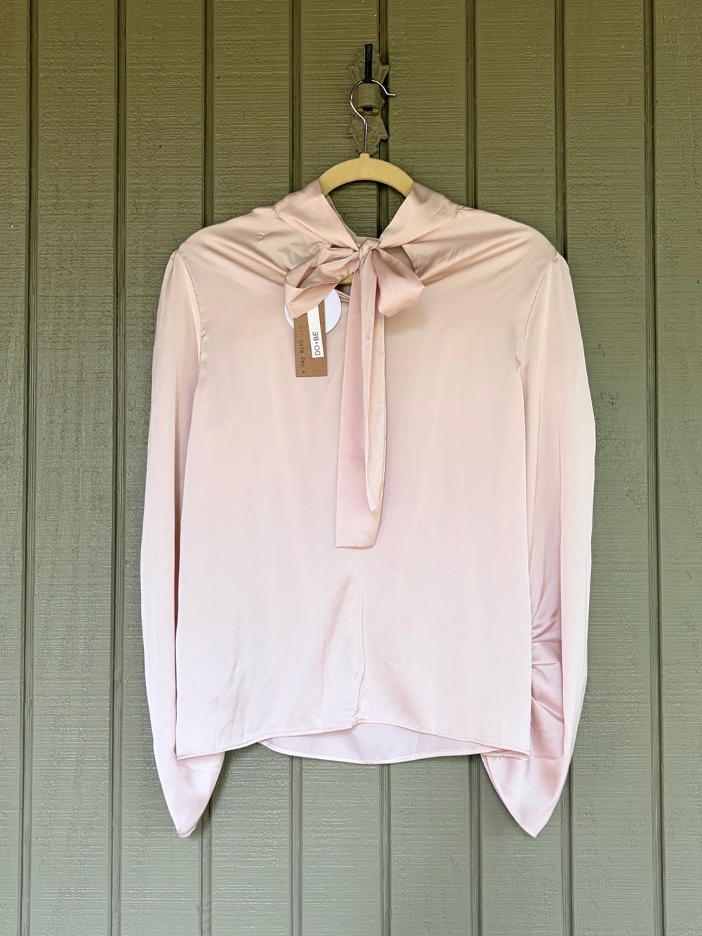 NWT DO+BE Pink Satin Bow Blouse Size M Y18993